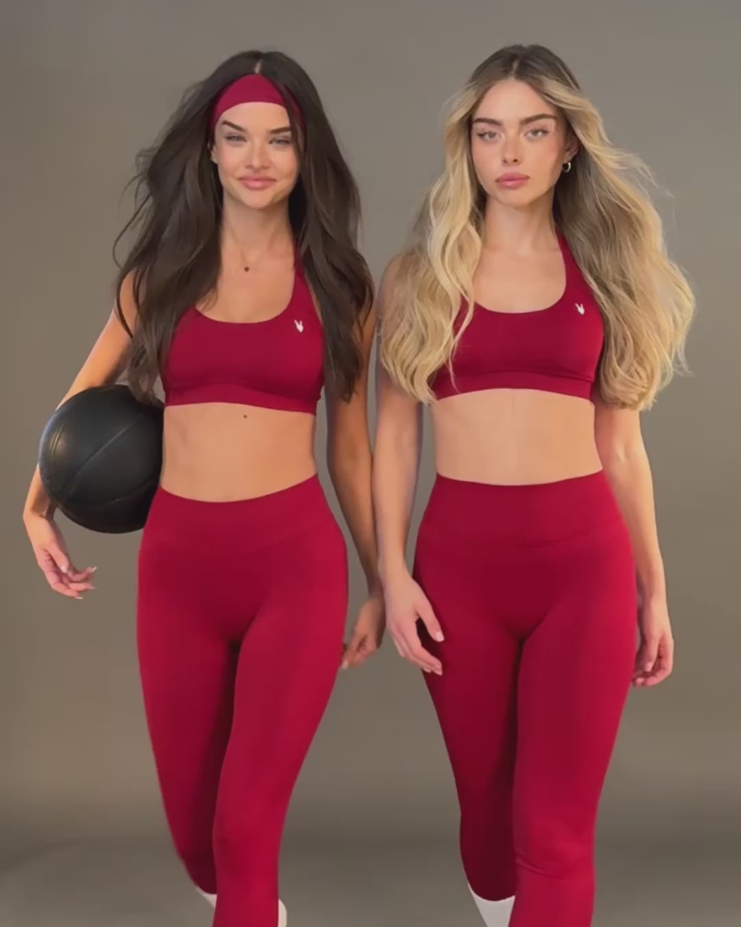 טוען וידאו: AURA WINE -  טייץ מחטב