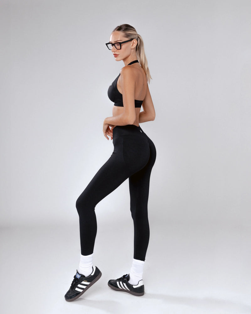 טייץ מחטב AURA BLACK שחור – גזרה גבוהה, בד SEAMLESS חלק, אינר דרגון