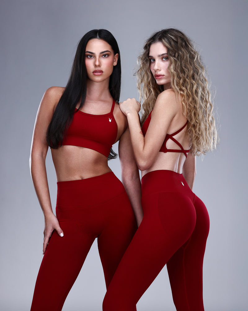 טופ NOVA WINE אדום יין – גב מוצלב אלגנטי, בד SEAMLESS, מתאים ליוגה וכושר, אינר דרגון
